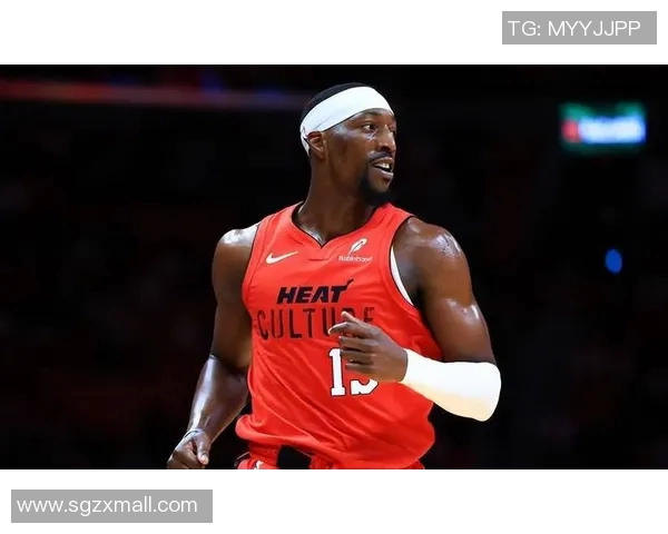 湖人对决热火季前赛直播精彩瞬间回顾与分析